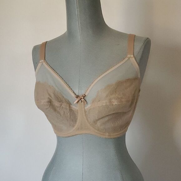 Wacoal | Lace Underwire Bra - Picture 1 of 6